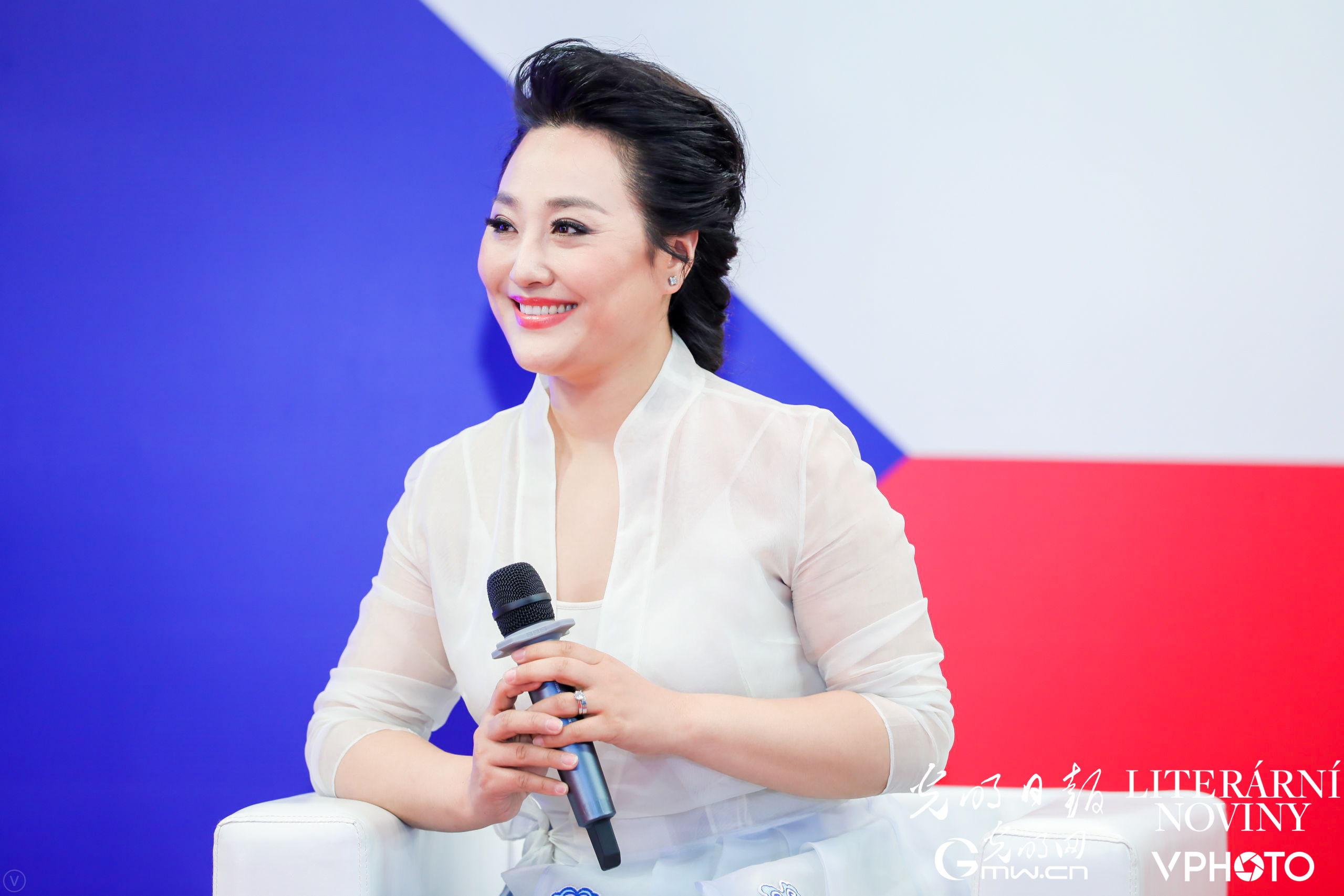 周曉琳最新視頻，時代之光下的璀璨明星風采